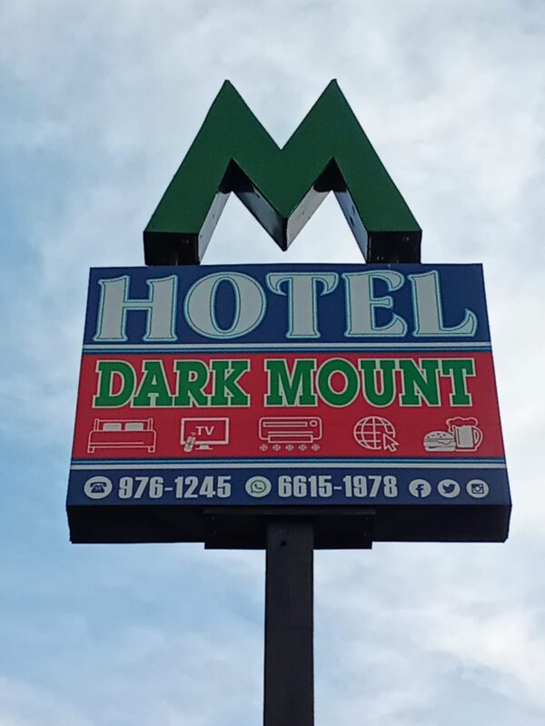 HOTEL MONTE OSCURO
